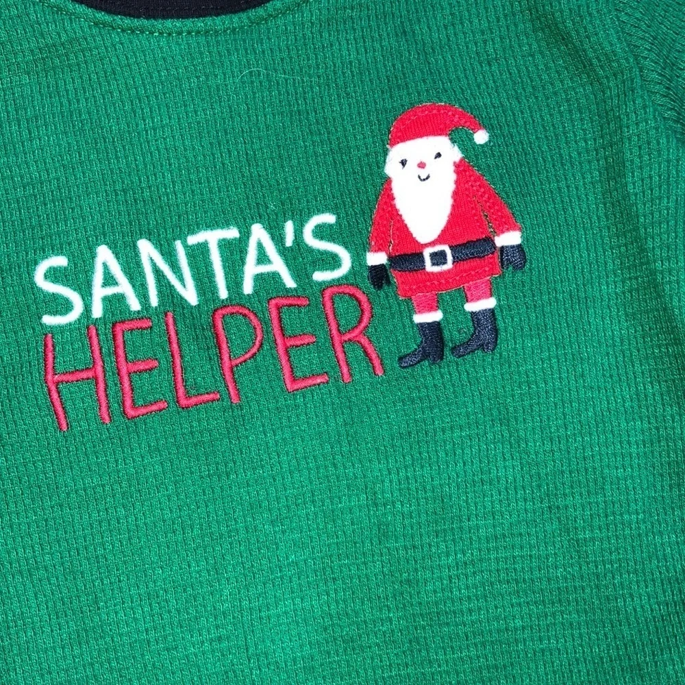 Carters size 2T adorable Christmas pajama set